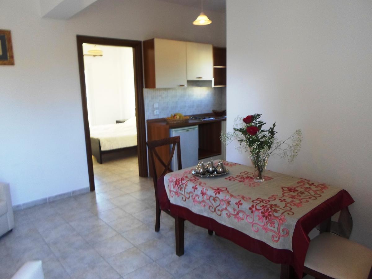 Nikki'S Studios & Apartments 莫拉蒂卡 外观 照片